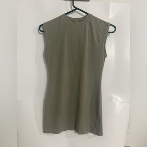 SKIMS Vintage Raglan Tank. Size S